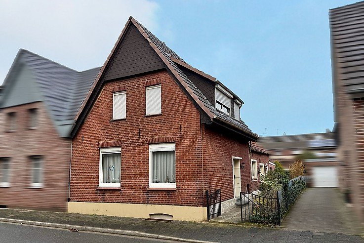 Foto Sanierungsbed�rftiges Einfamilienhaus in Bocholt!