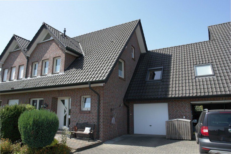 ... Ansicht des Hauses Doppelhaush�lfte S�dlohn