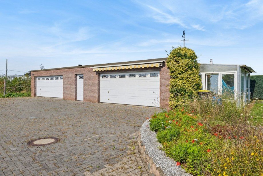 2 Doppelgaragen Einfamilienhaus Isselburg