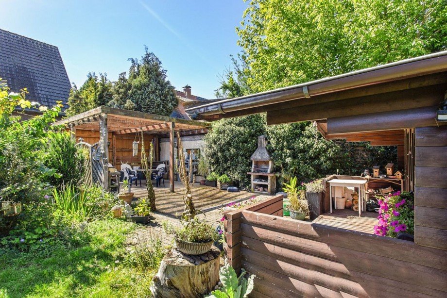 Garten Zweifamilienhaus Rhede
