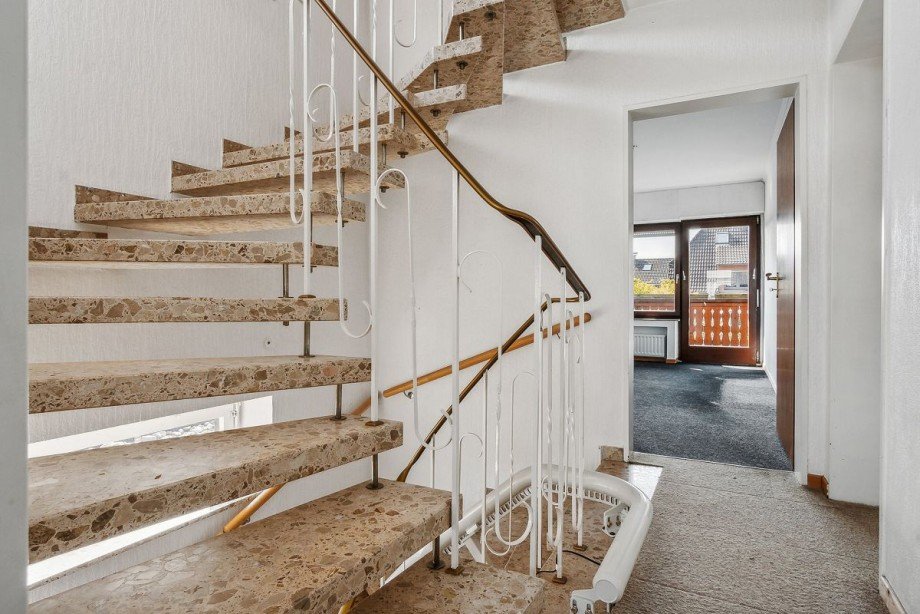 Flur - Treppe - Obergeschoss Reihenendhaus Bocholt
