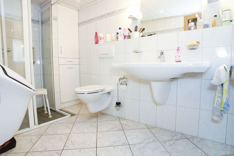 ... Bad im EG Doppelhaush�lfte Bocholt