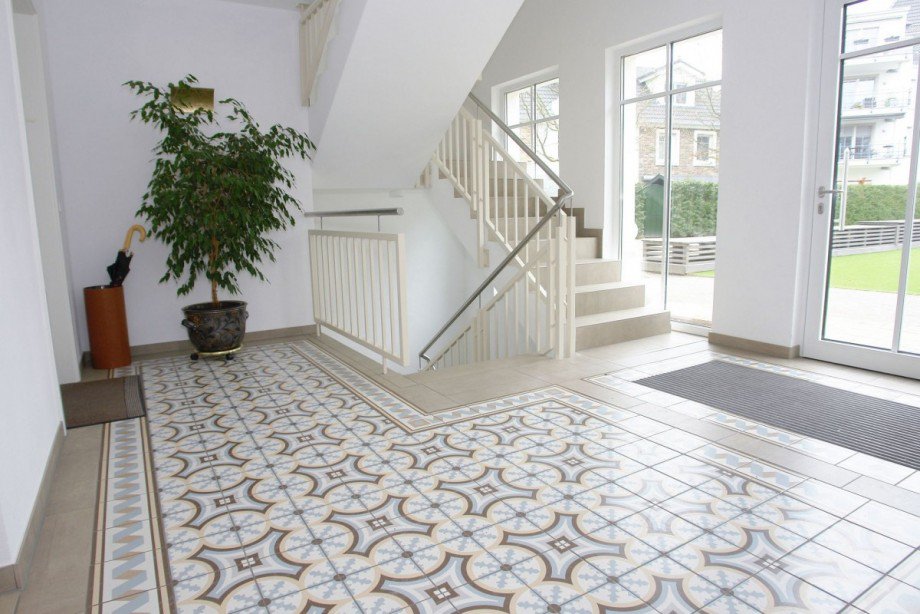 ... Treppenhaus - Eingang Wohnung Bocholt