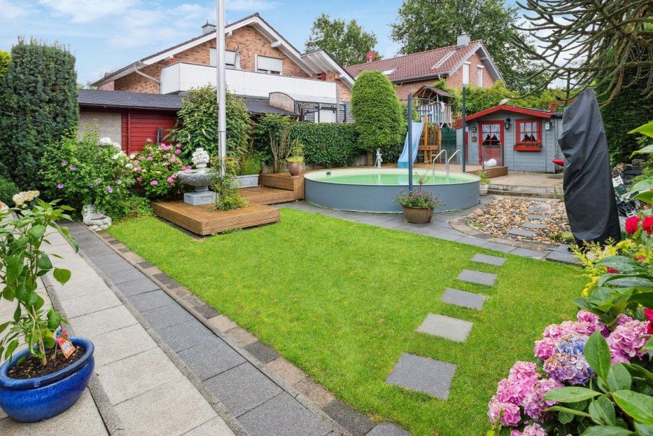 Garten Doppelhaush�lfte Bocholt