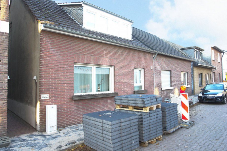 ... Ansicht - Stra�e Doppelhaush�lfte Bocholt