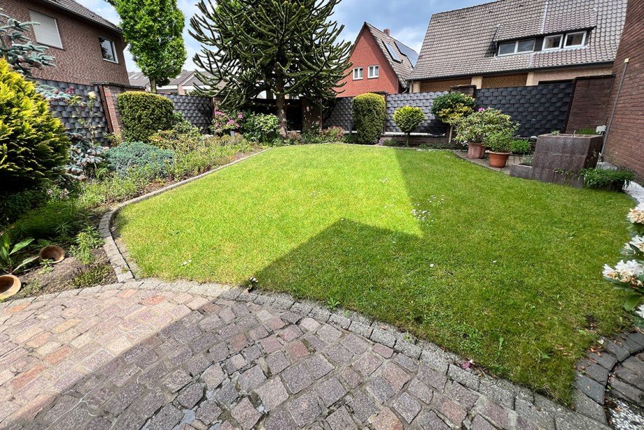 Garten Doppelhaush�lfte Bocholt