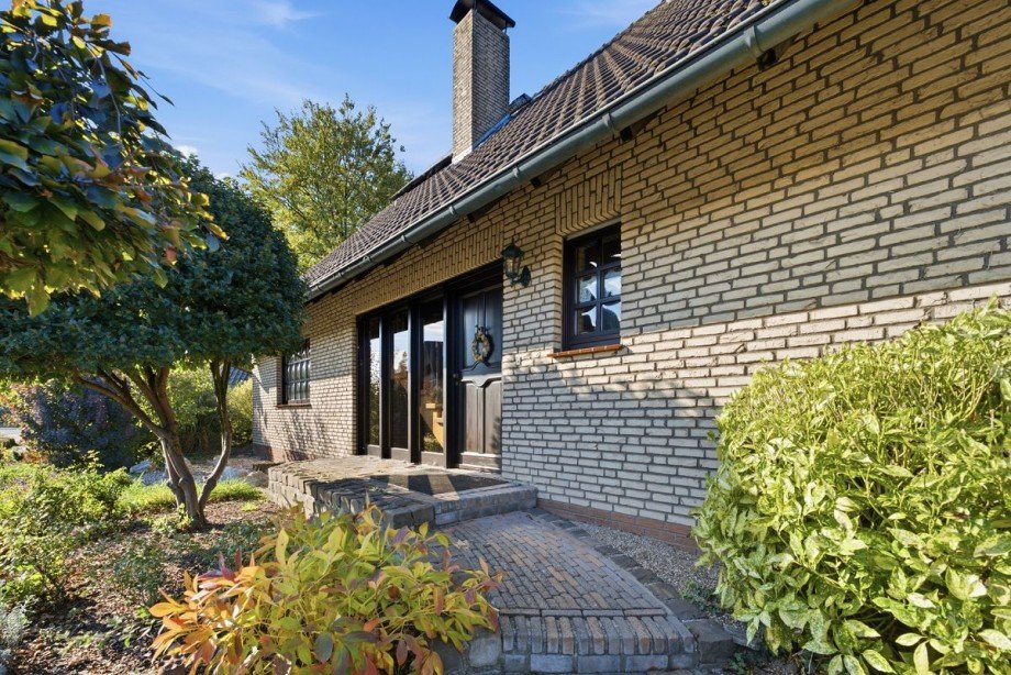 seitliche Terrasse Einfamilienhaus Isselburg