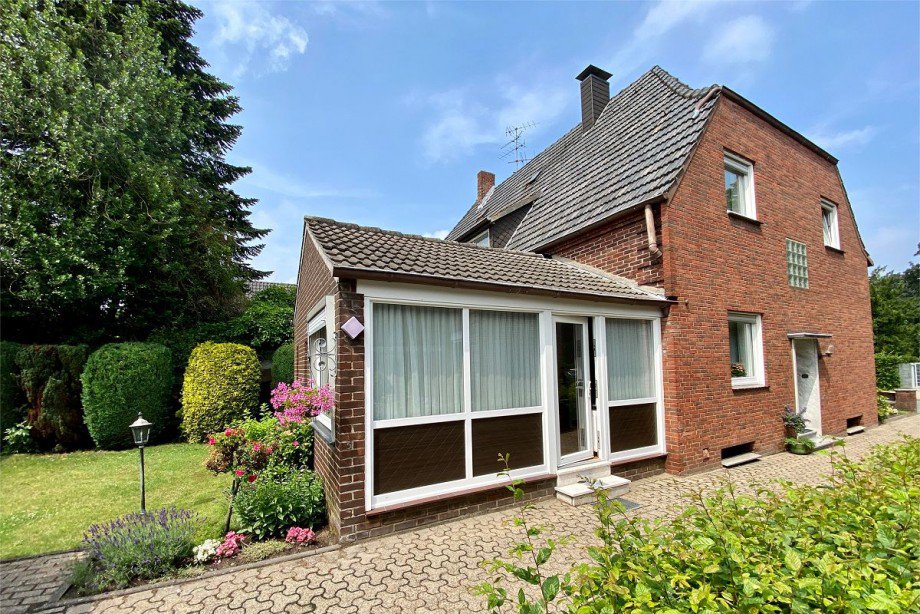 Seitenansicht Doppelhaush�lfte Bocholt